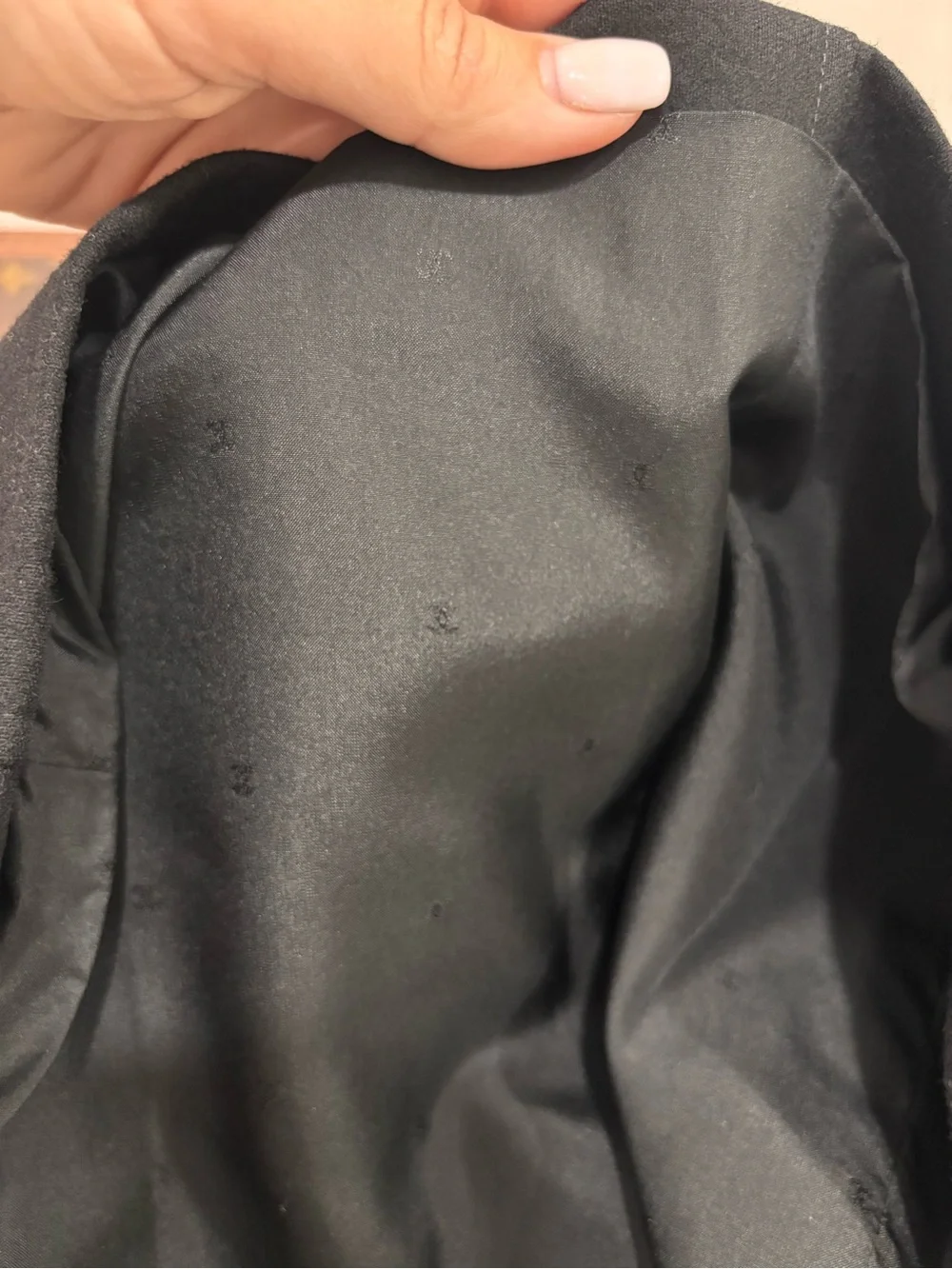 Authentic CHANEL VINTAGE 1994 black wool skirt size 38